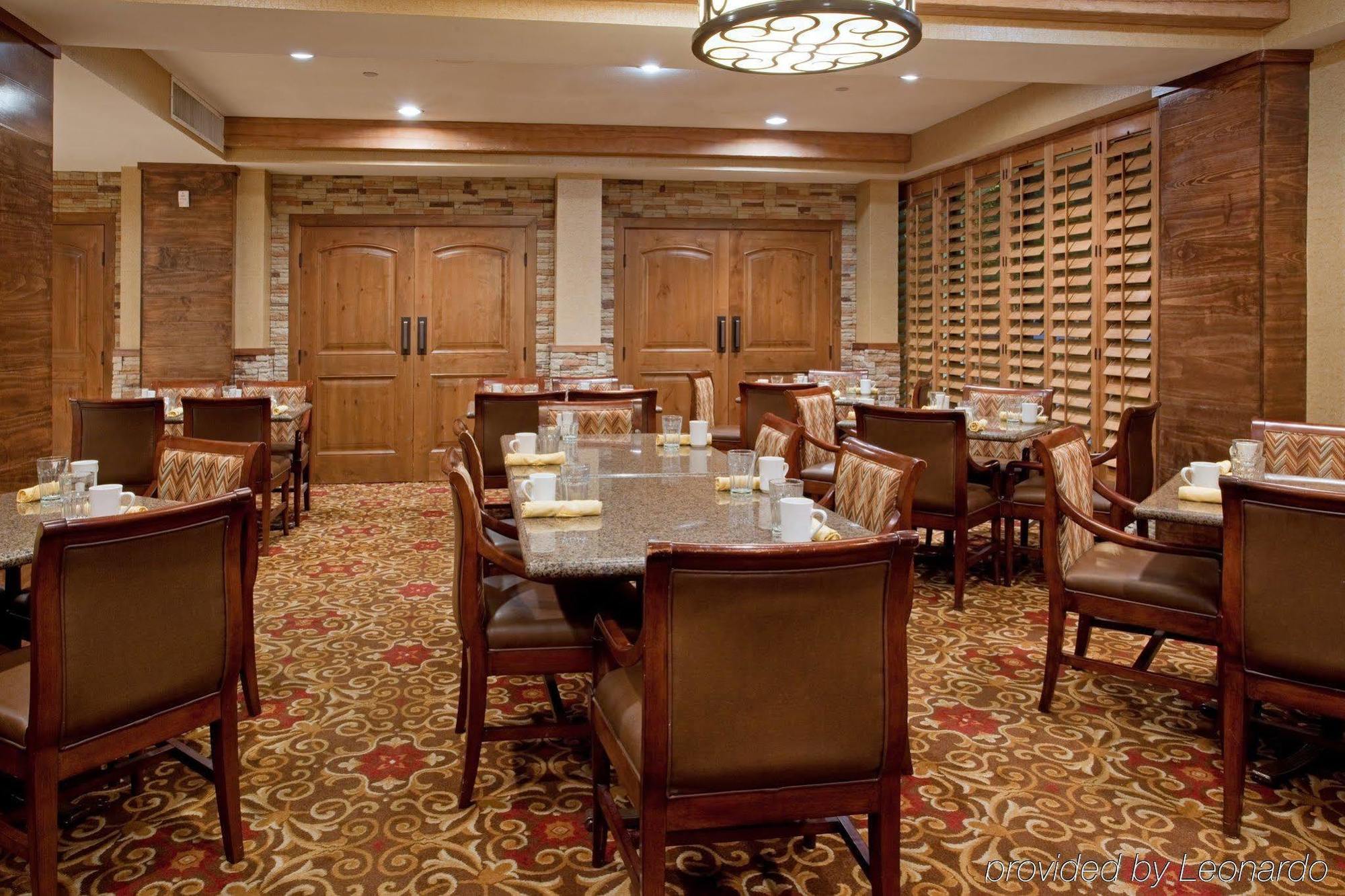Holiday San Antonio-downtown/market Square, An Ihg San Antonio