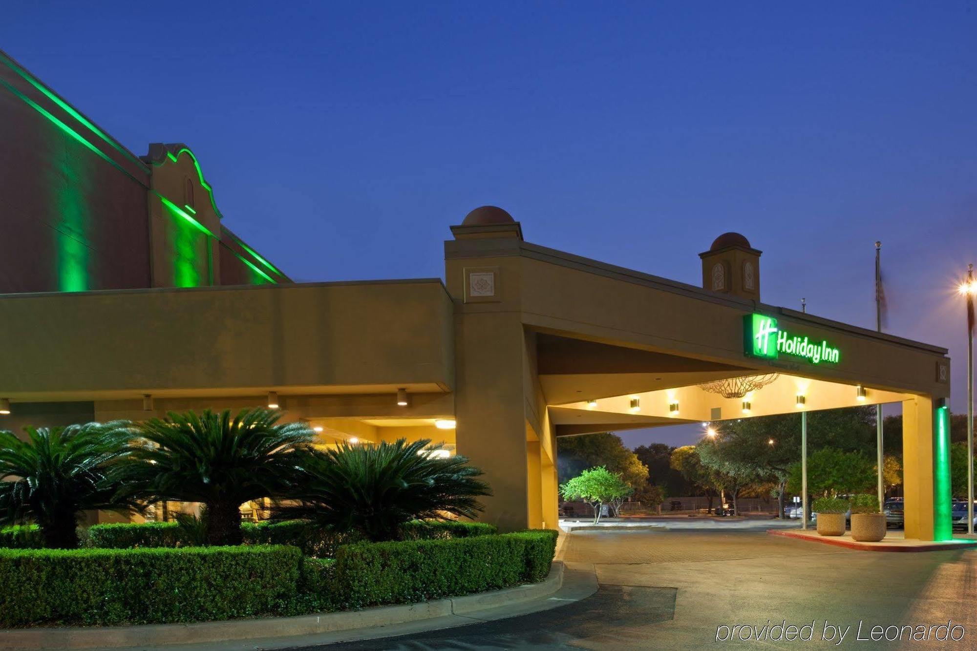 Holiday San Antonio-downtown/market Square, An Ihg 3* San Antonio