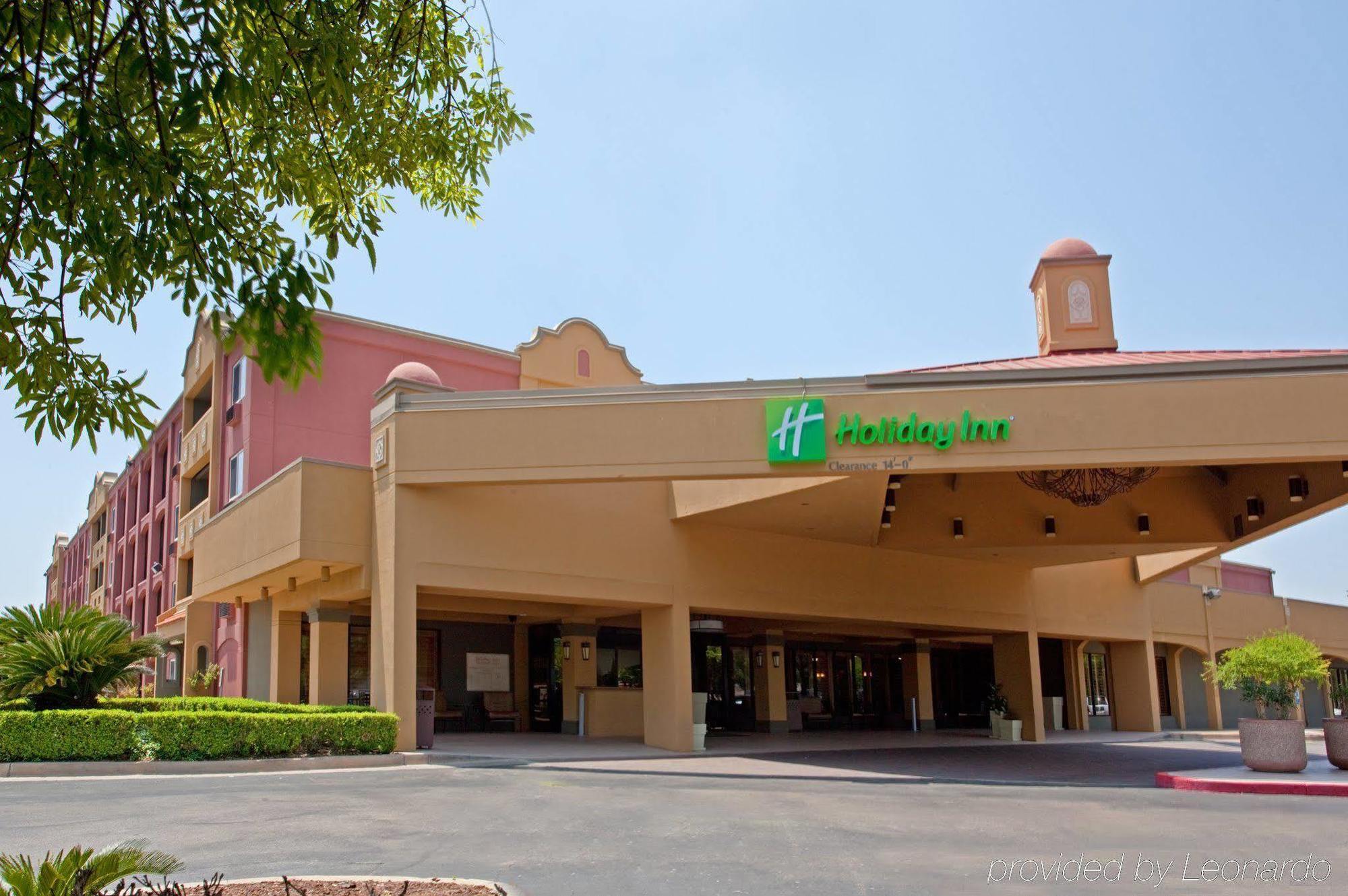 Holiday San Antonio-downtown/market Square, An Ihg 3*