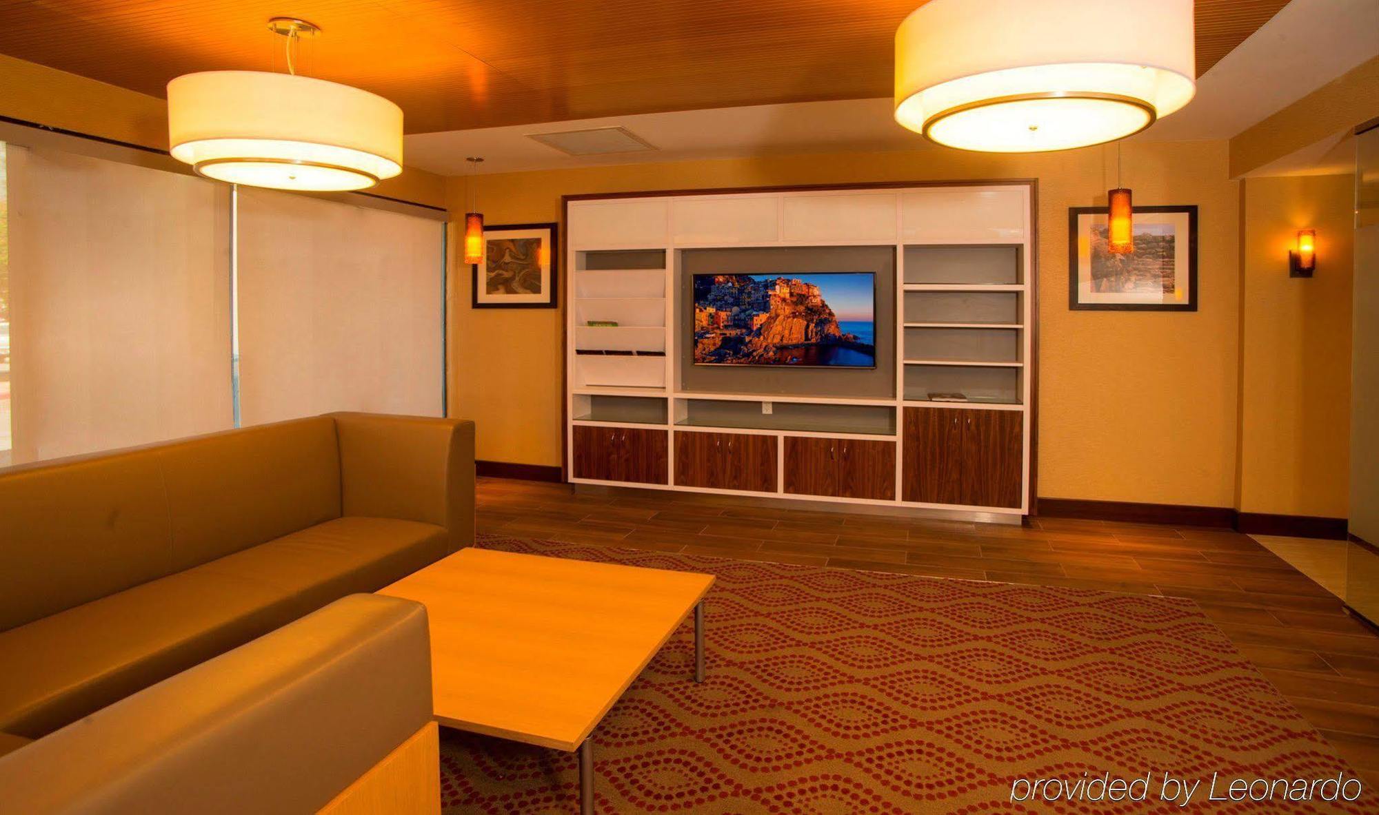Holiday San Antonio-downtown/market Square, An Ihg Hotel San Antonio
