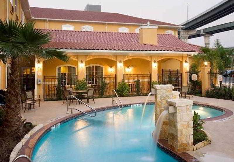 Towneplace By Marriott Airport Hotel San Antonio