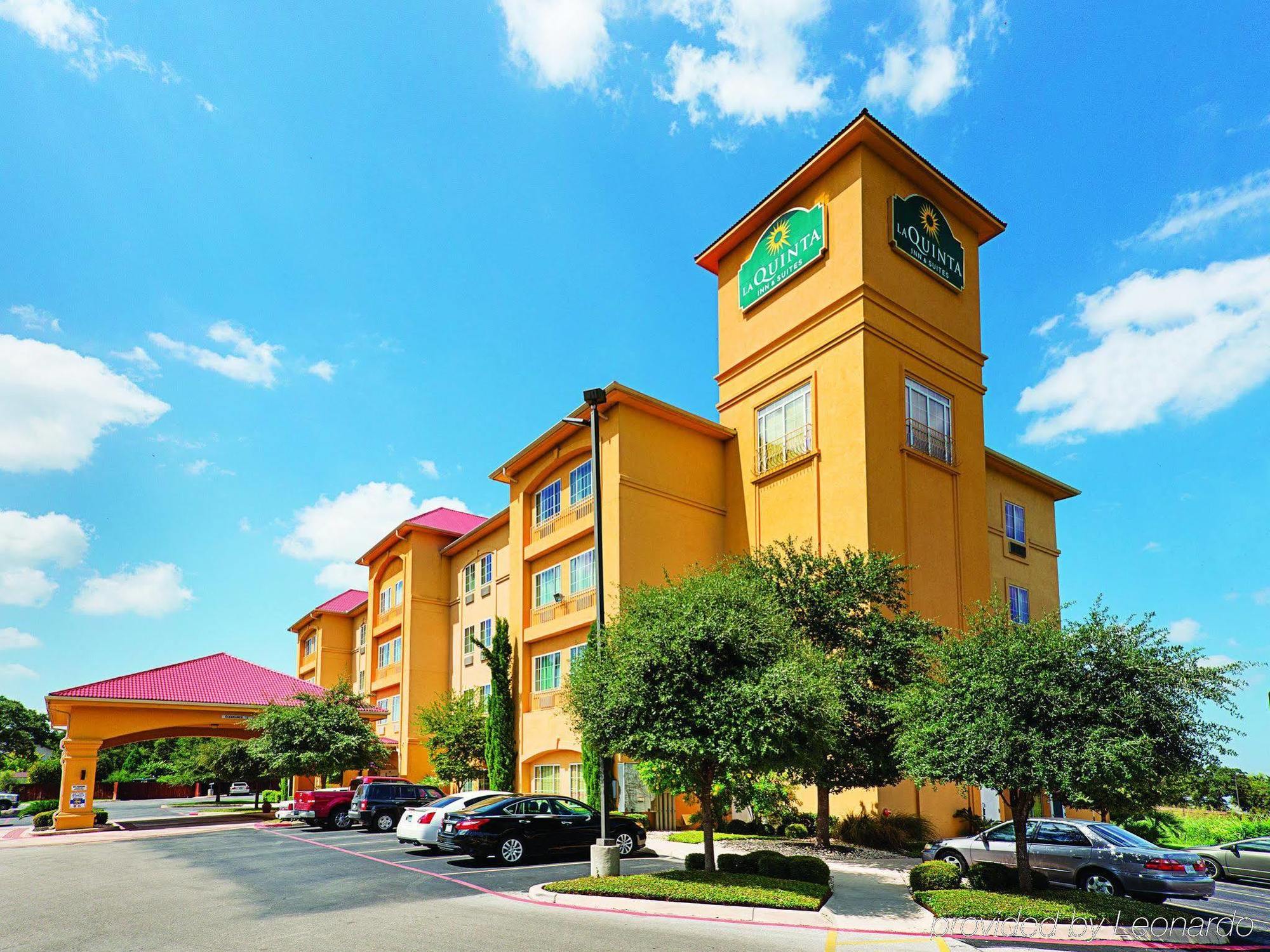 La Quinta By Wyndham Northwest Hotel