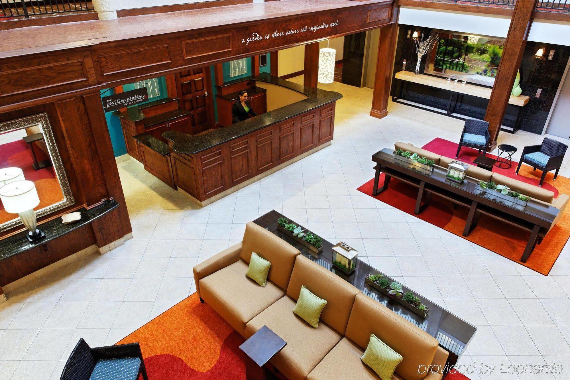 Hilton Garden Airport 3*