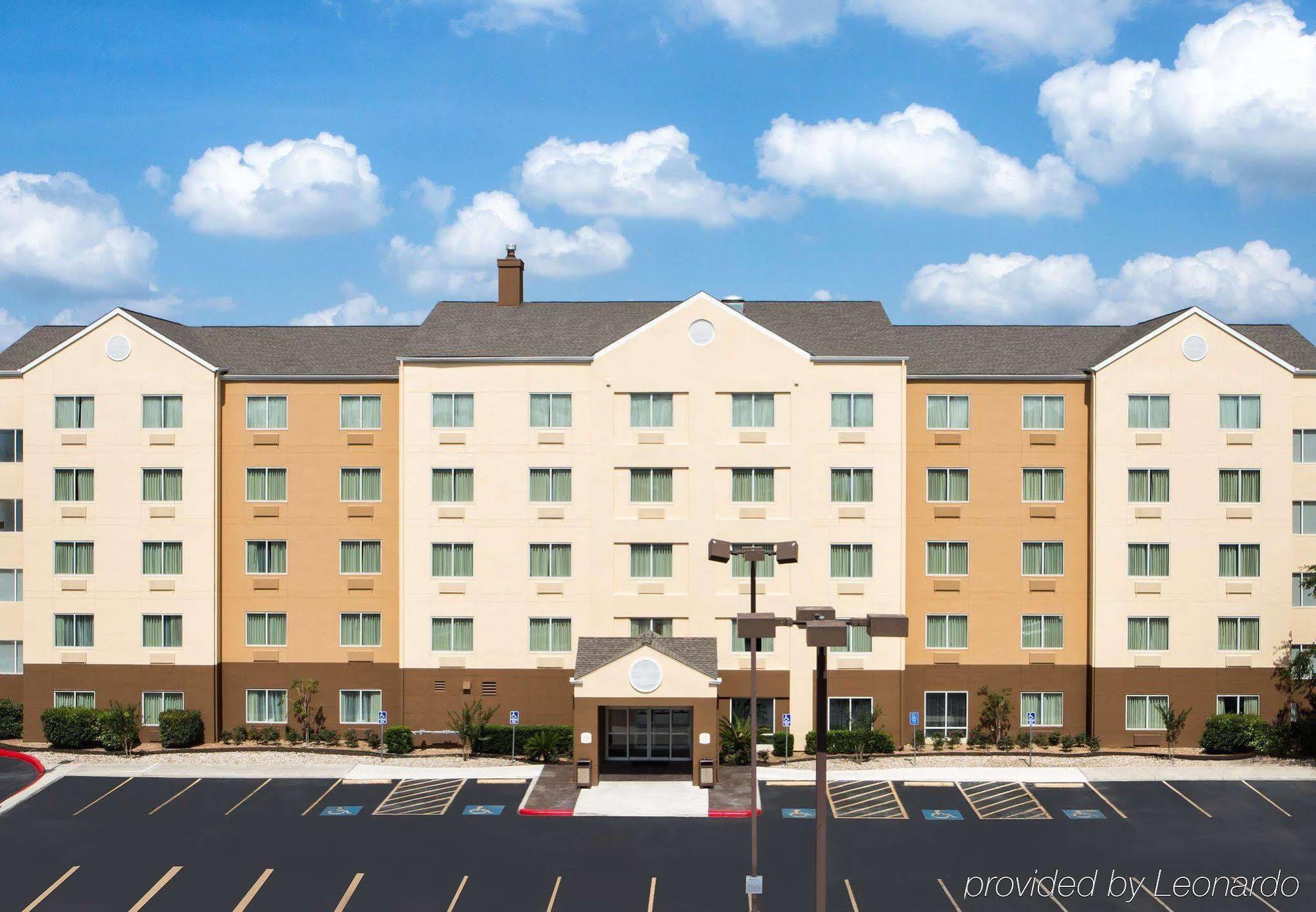 Fairfield & By Marriott Airport/north Star Mall