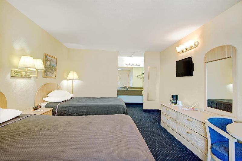 Hotel Quality & I-10 Near Fiesta Texas San Antonio
