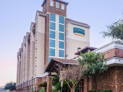 Hotel Staybridge Airport By Ihg 3*