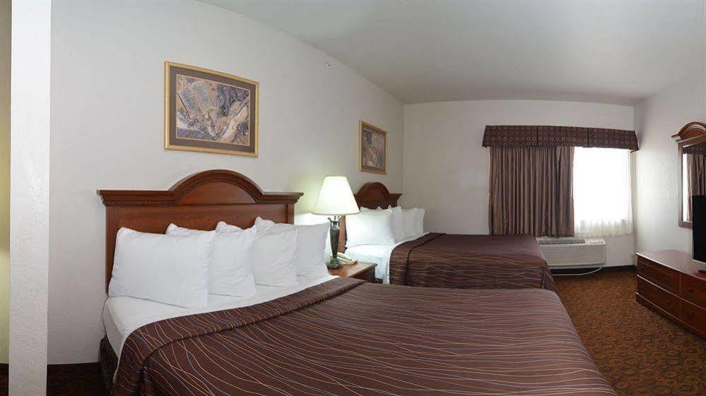 Quality Hotel 3*