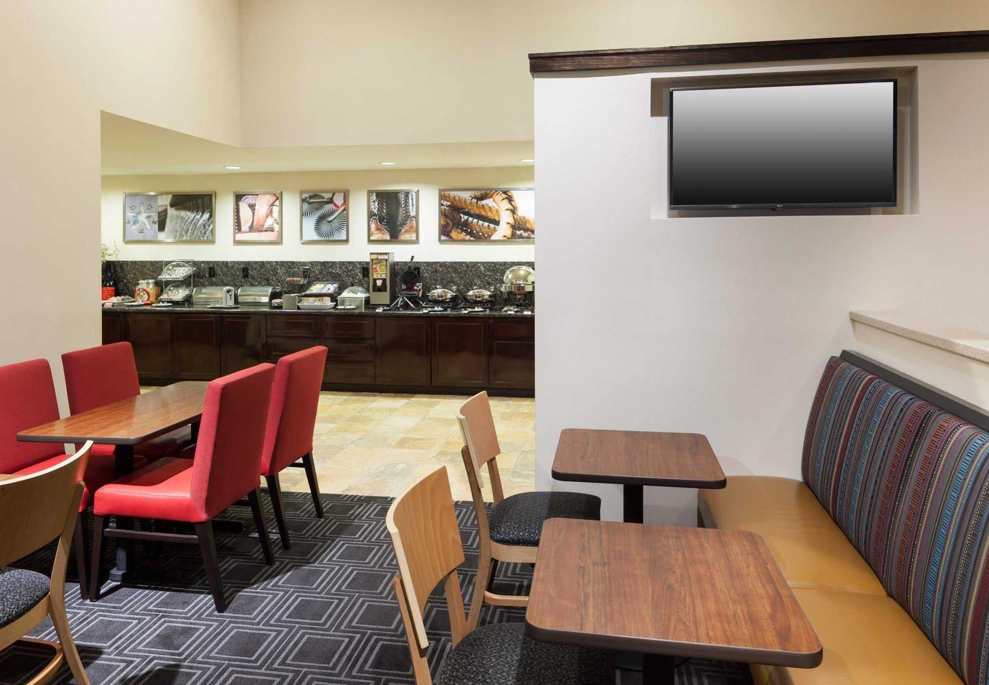 Towneplace By Marriott Airport Hotel San Antonio