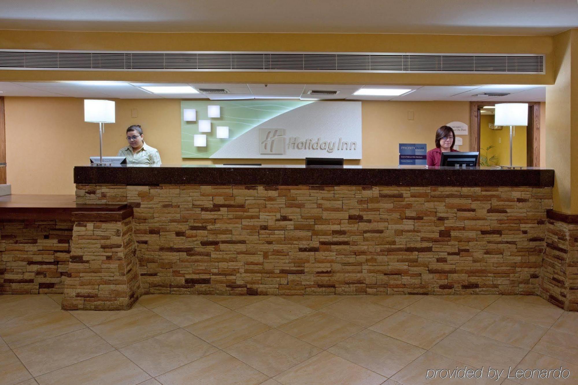 Holiday San Antonio-downtown/market Square, An Ihg Hotel 3*
