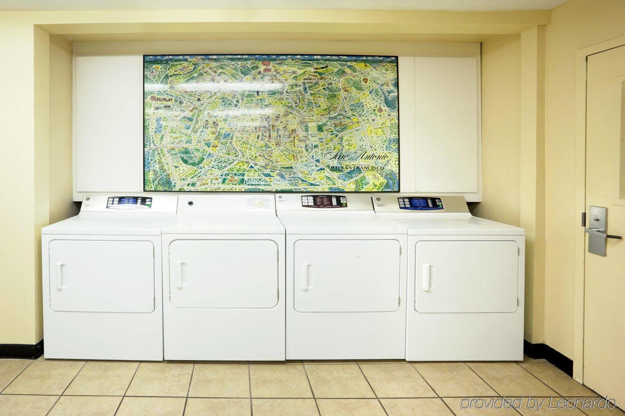 Hotel Sonesta Simply Northwest - Medical Center 3*