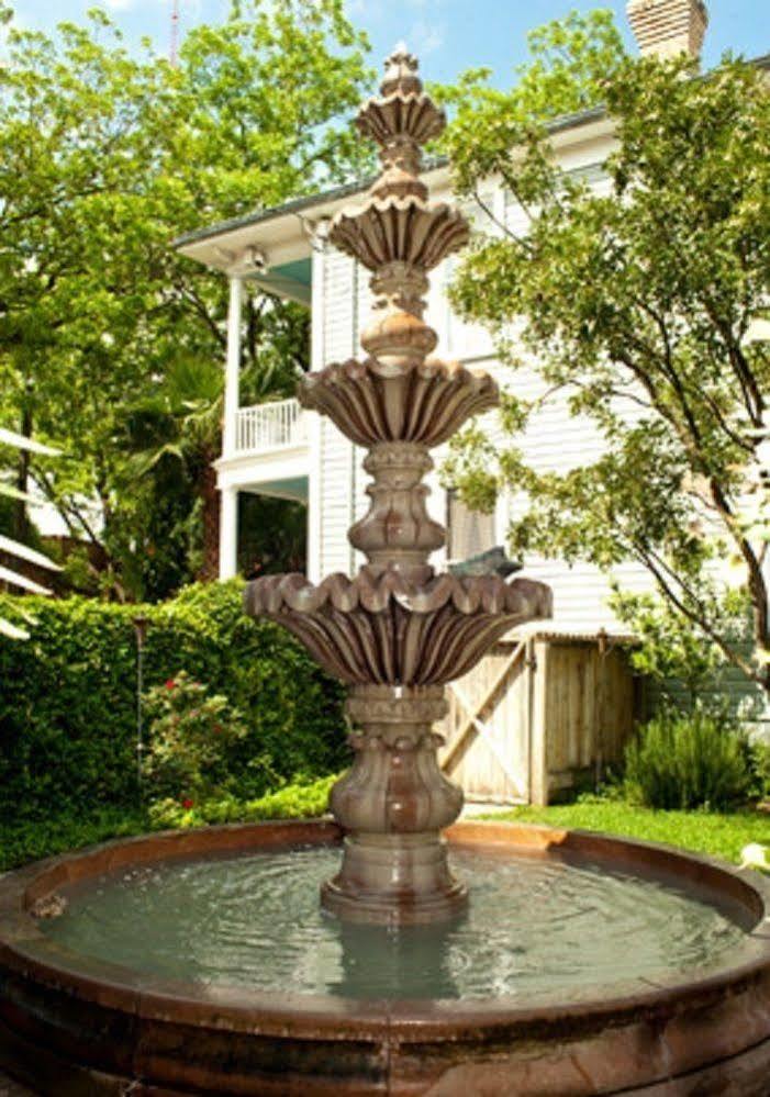 Arbor House