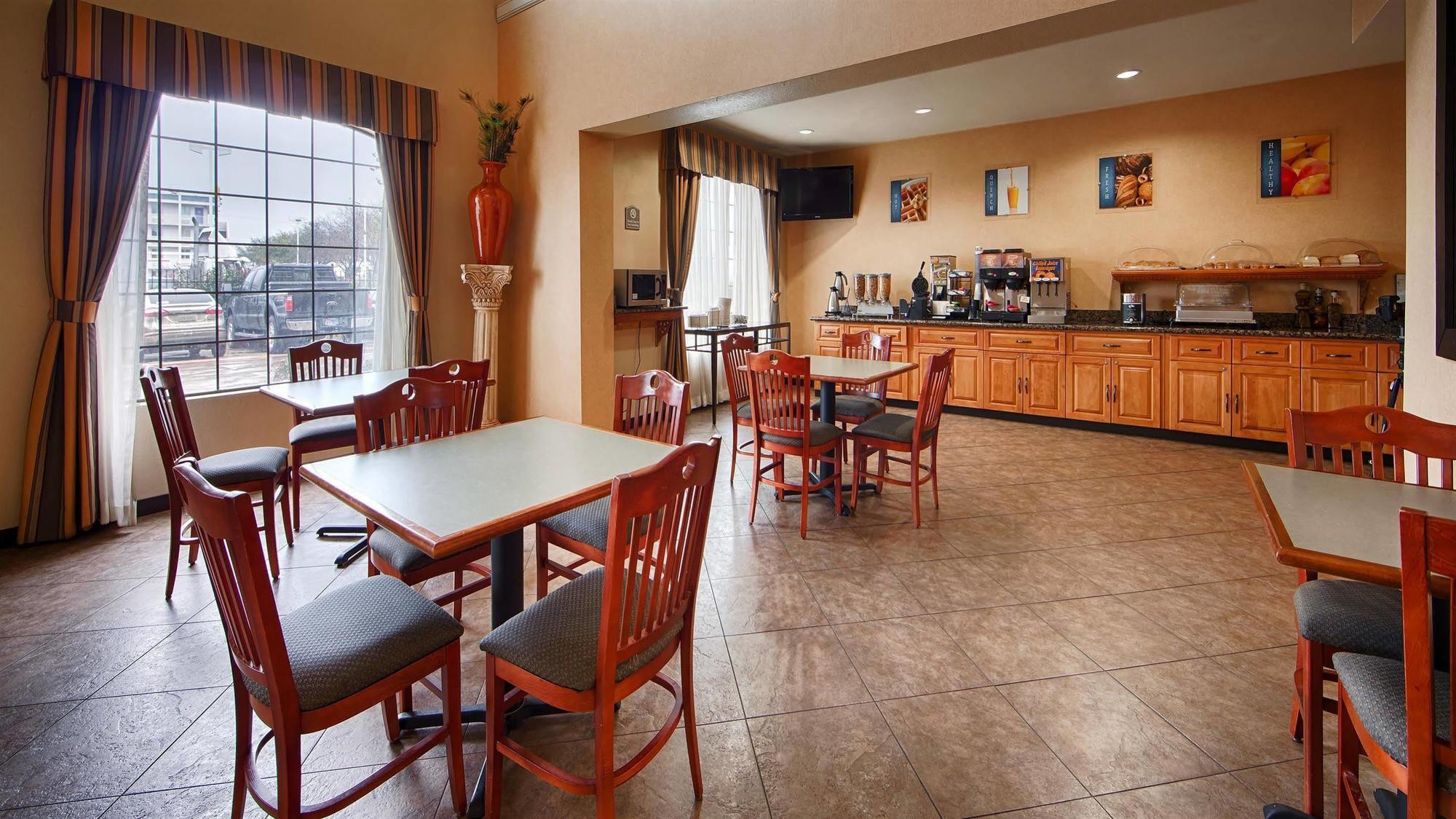 Western Windsor Pointe & Suites-at&t Center Hotel San Antonio