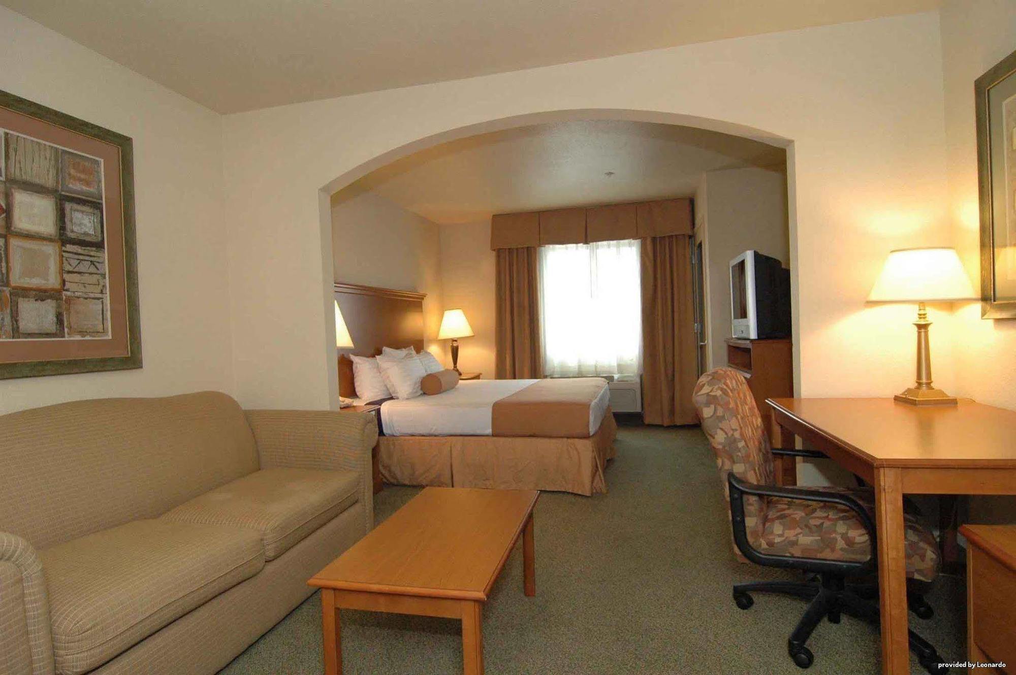 Western Windsor Pointe & Suites-at&t Center Hotel