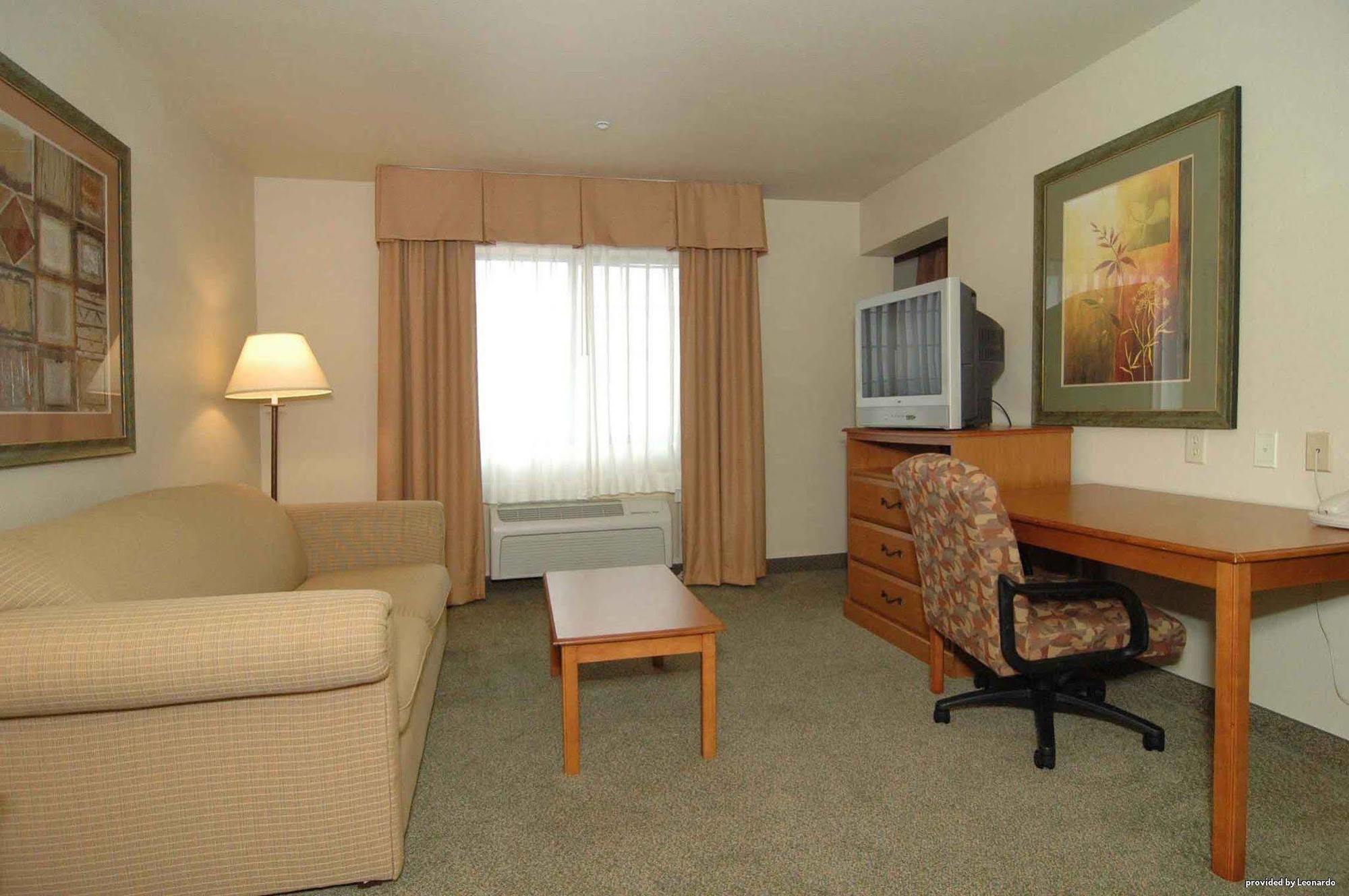Hotel Western Windsor Pointe & Suites-at&t Center