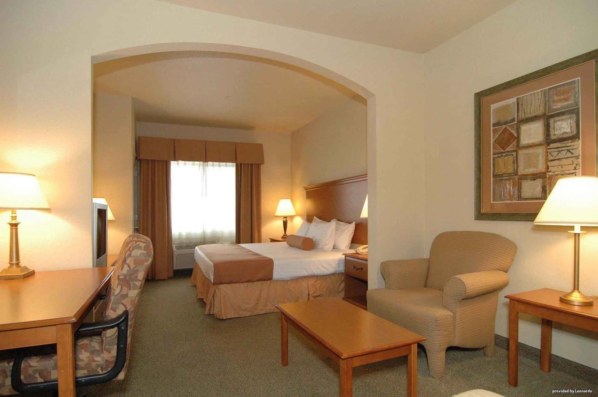 Western Windsor Pointe & Suites-at&t Center Hotel