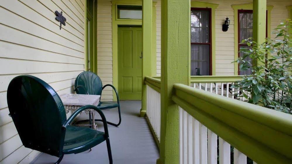 Yellow Rose Bed & Breakfast 4*