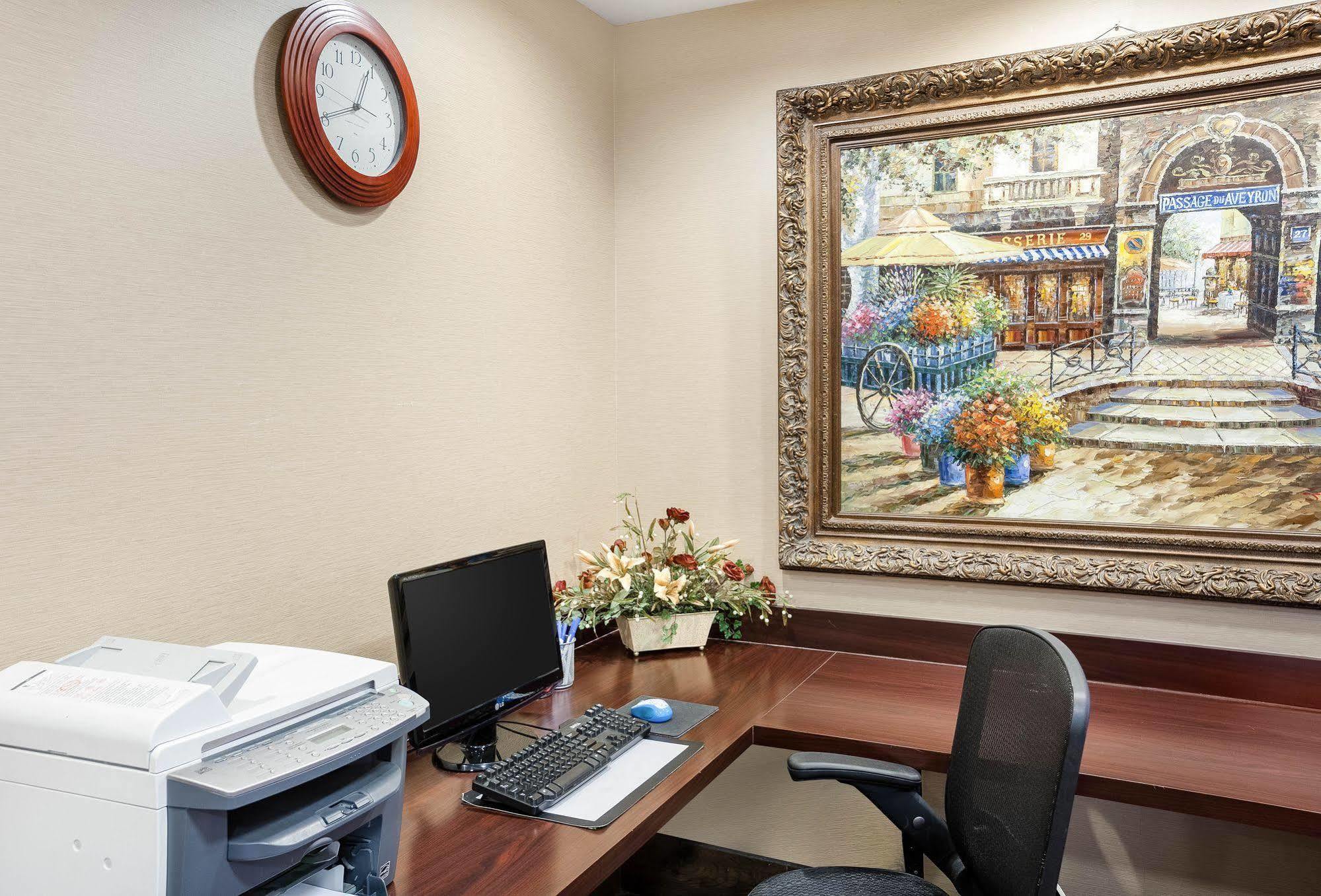 Comfort & Near Medical Center Hotel 3*