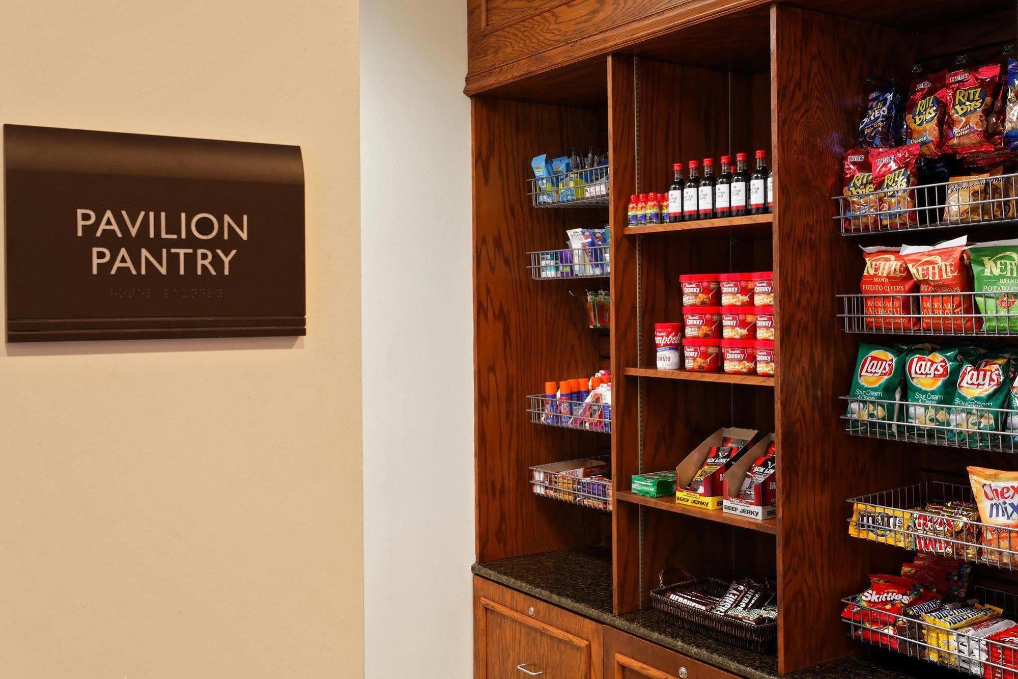 Hotel Hilton Garden Airport 3*