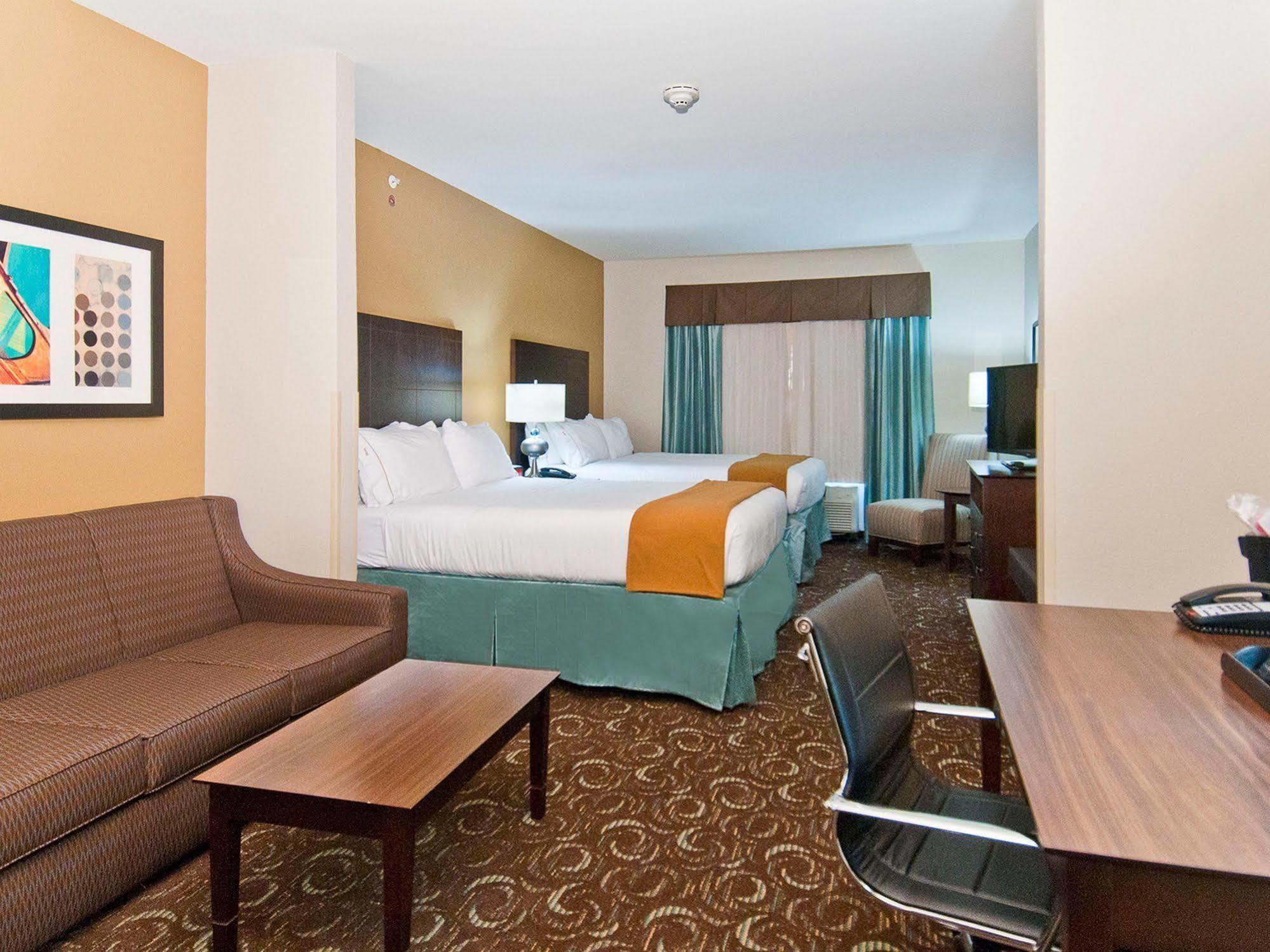 Express & Frost Bank Center By Ihg San Antonio