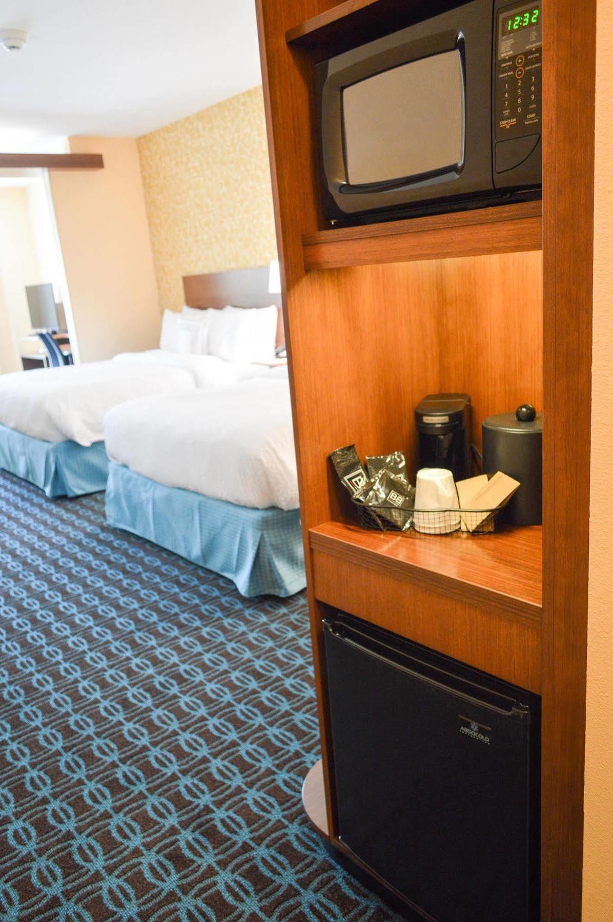 Fairfield & By Marriott Brooks Base 3*