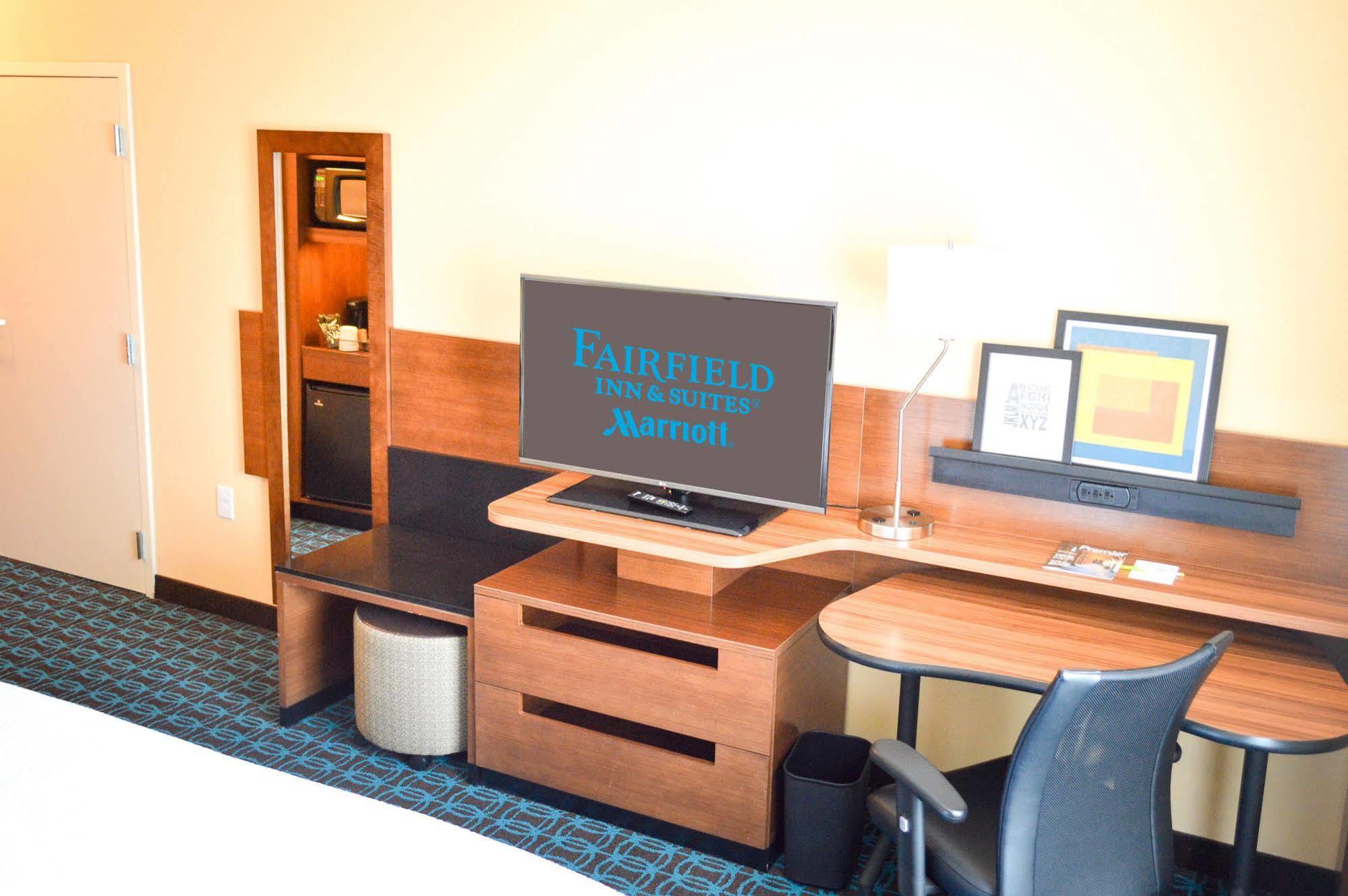 Fairfield & By Marriott Brooks Base 3*