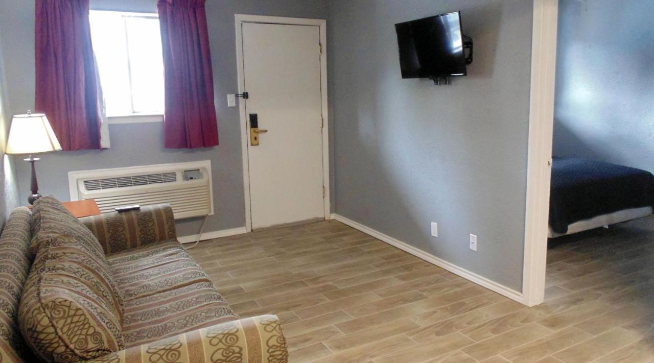 Motel Home Suites San Antonio