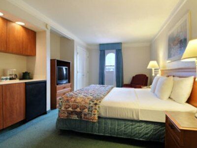 Baymont By Wyndham Near South Texas Medical Ctr Hotel 2*