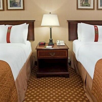 Holiday San Antonio-downtown/market Square, An Ihg 3* San Antonio