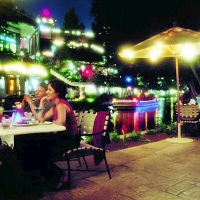 Holiday San Antonio-downtown/market Square, An Ihg Hotel