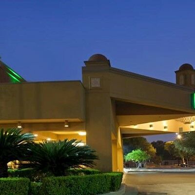 Holiday San Antonio-downtown/market Square, An Ihg San Antonio