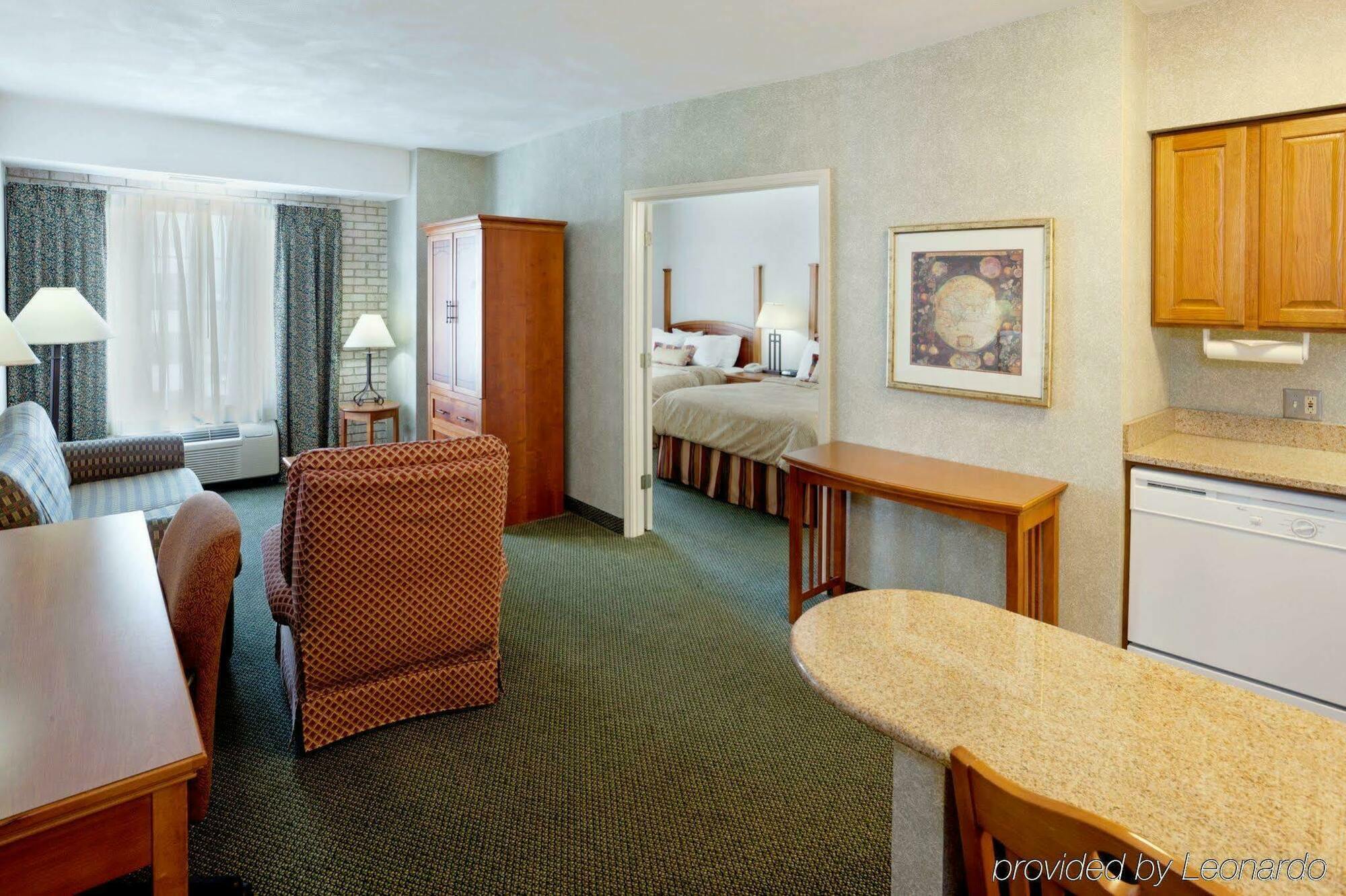 Staybridge Airport By Ihg