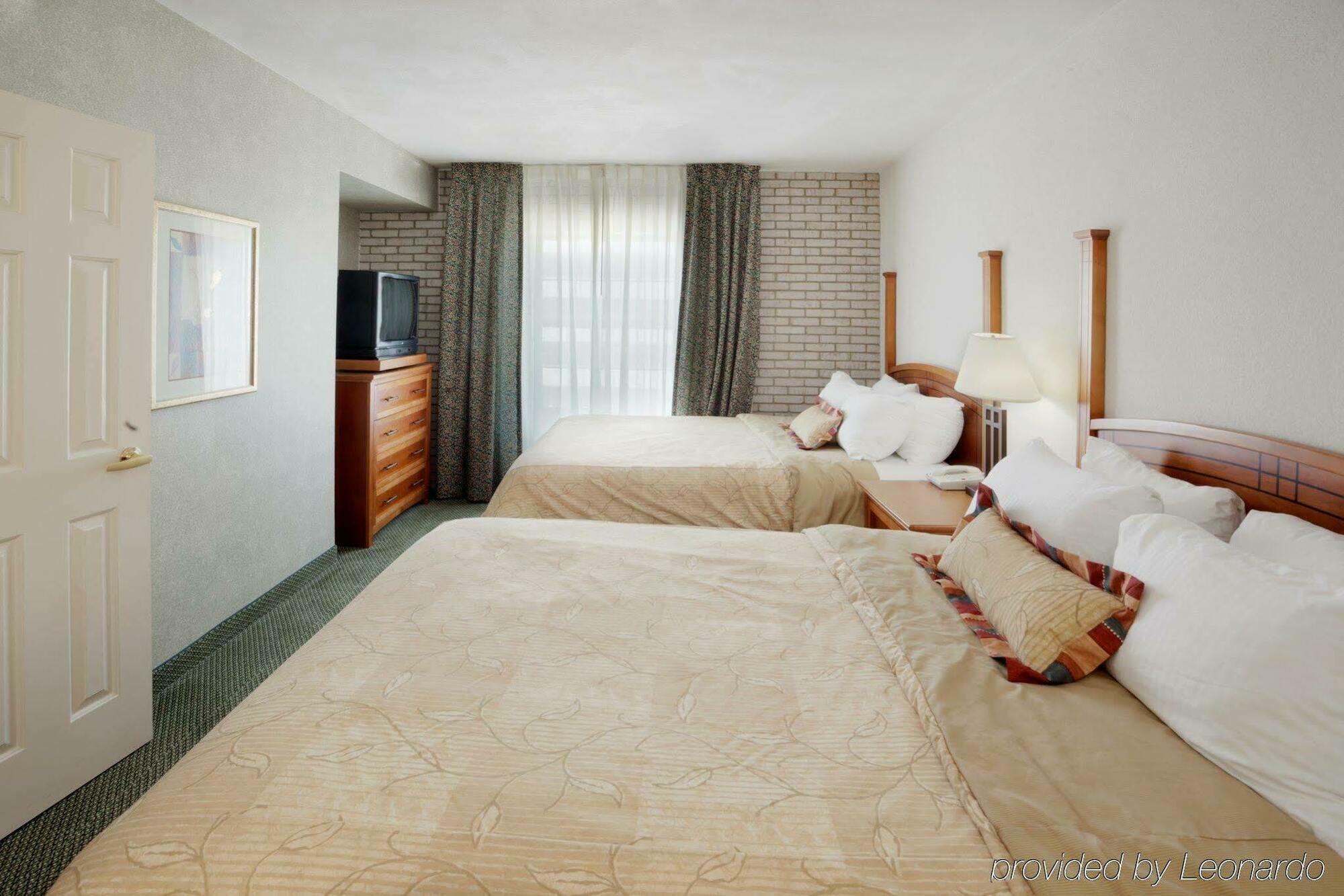 Staybridge Airport By Ihg Hotel San Antonio