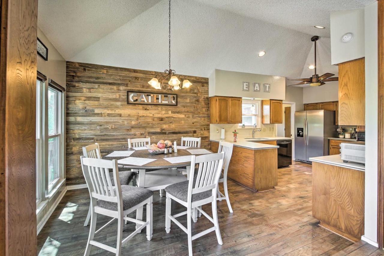 Family-friendly With Hot Tub And Deck San Antonio