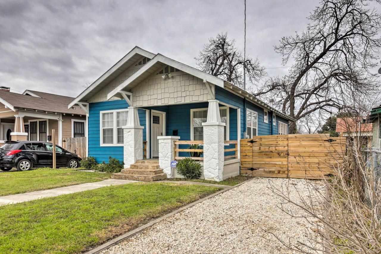With Yard - 2 Mi To Downtown! Holiday home *
