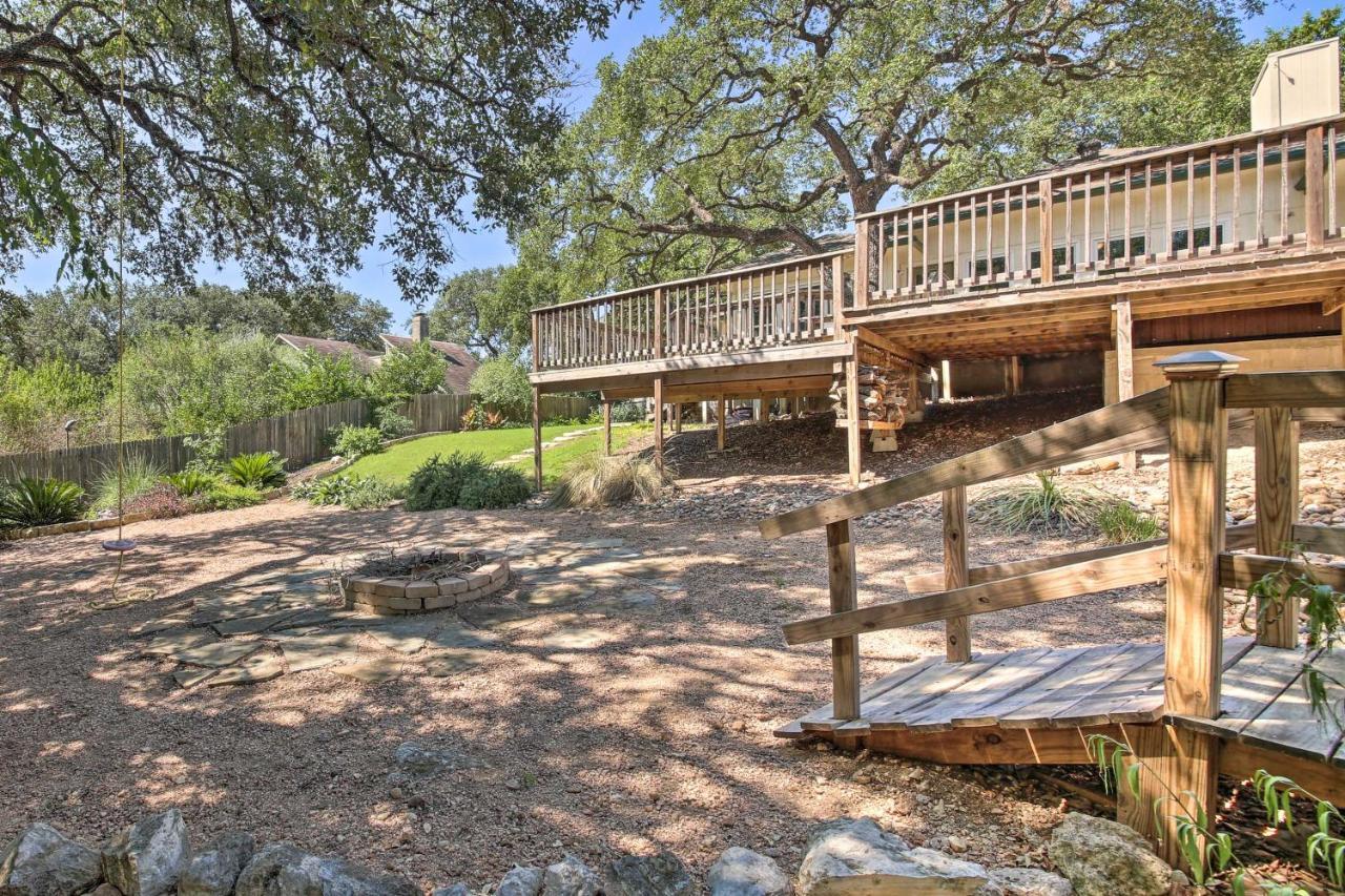 Family-friendly With Hot Tub And Deck Holiday home San Antonio