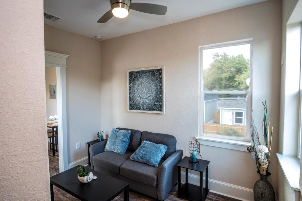 Apartment Beautiful On New Built Near Downtown