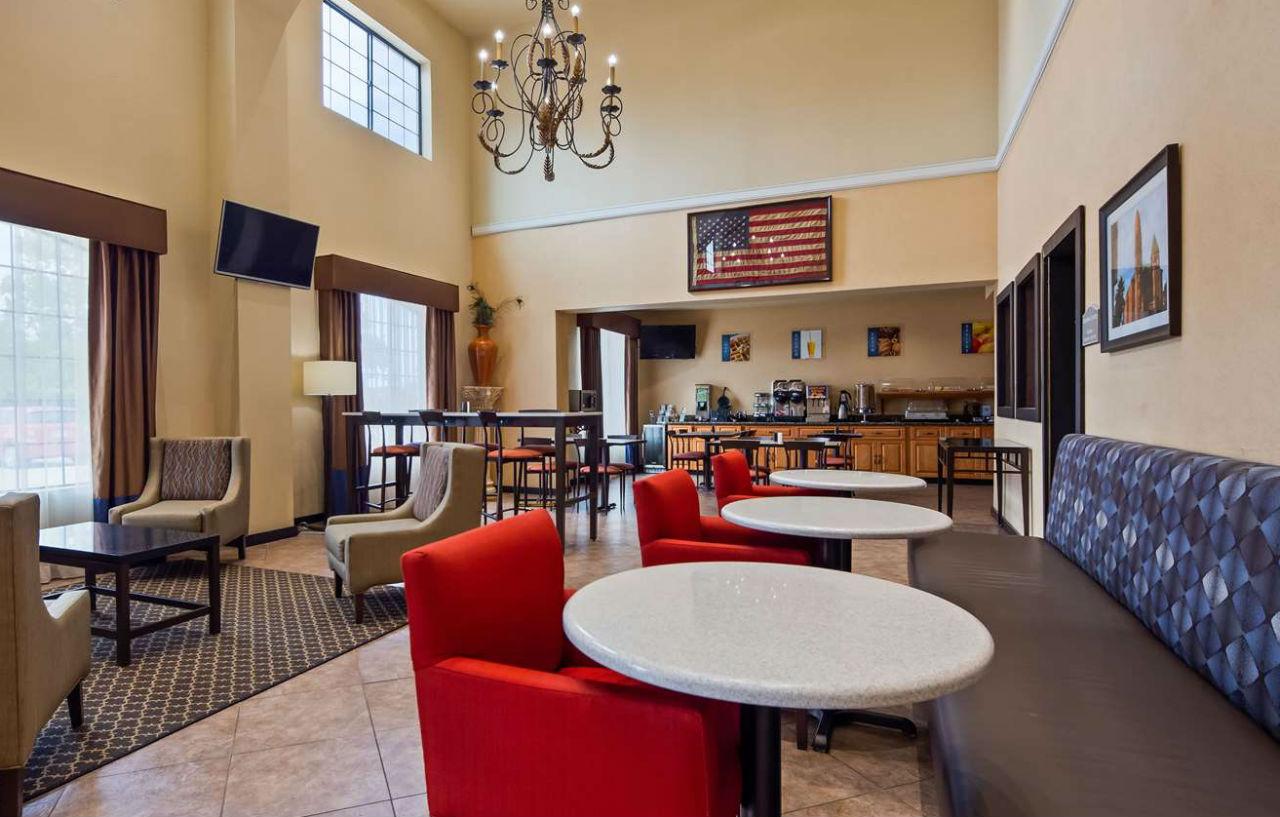 Hotel Western Windsor Pointe & Suites-at&t Center 2*