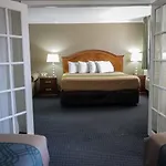 University Inn & Suites