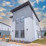 Brand New Stylish 3Br2Ba Near Exciting Downtown