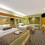 Super 8 By Wyndham San Antonio Downtown Ne