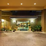 Holiday Inn Express Hotel & Suites San Antonio - Rivercenter Area By Ihg