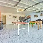 San Antonio Home With Game Room, 9 Mi To Seaworld!