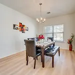 San Antonio Home With Game Room, 9 Mi To Seaworld!