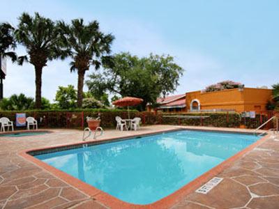 Hotel Quality & I-35 Near Frost Bank Center San Antonio