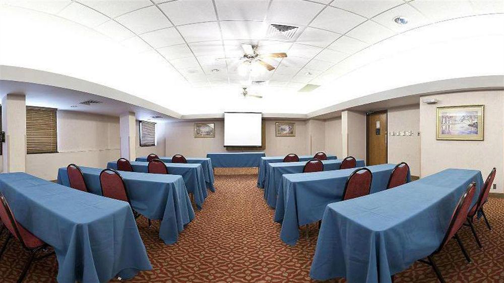 Express - Airport By Ihg San Antonio