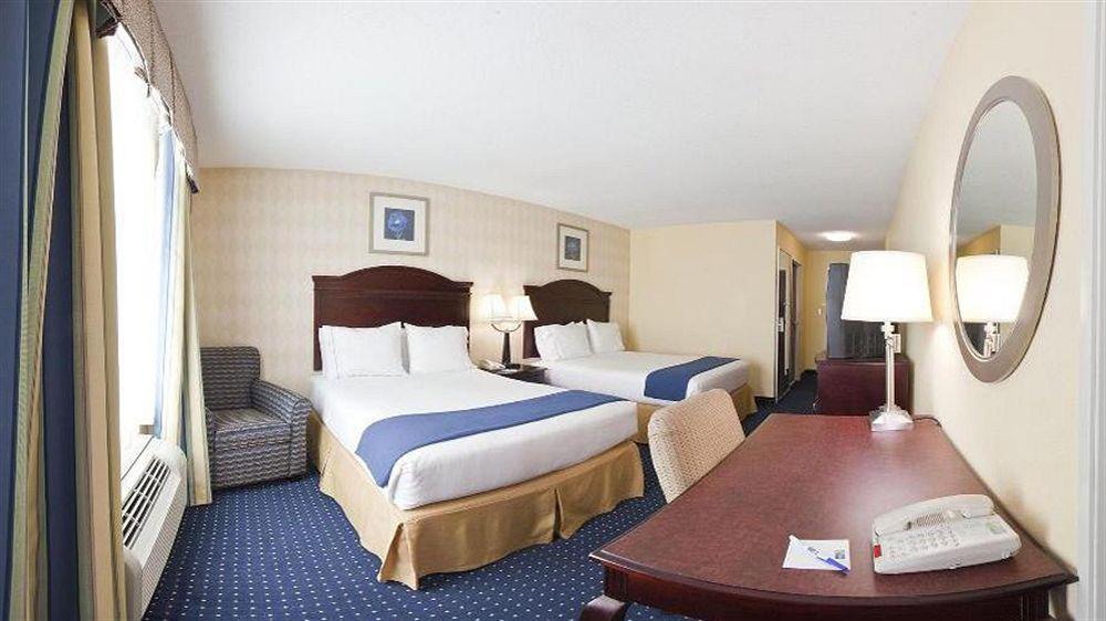 Hotel Express & West Sea World Area By Ihg San Antonio