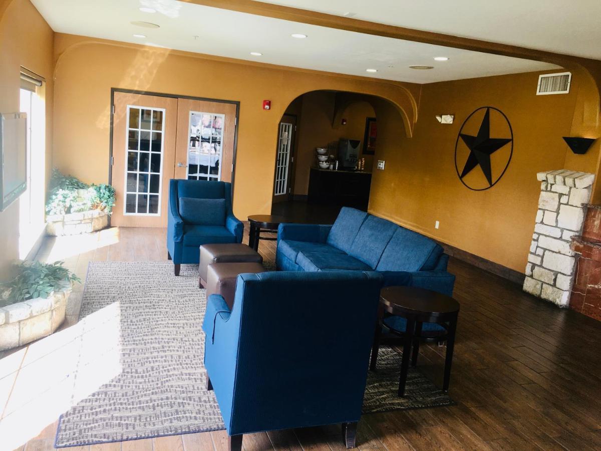 Comfort Near Seaworld Hotel San Antonio