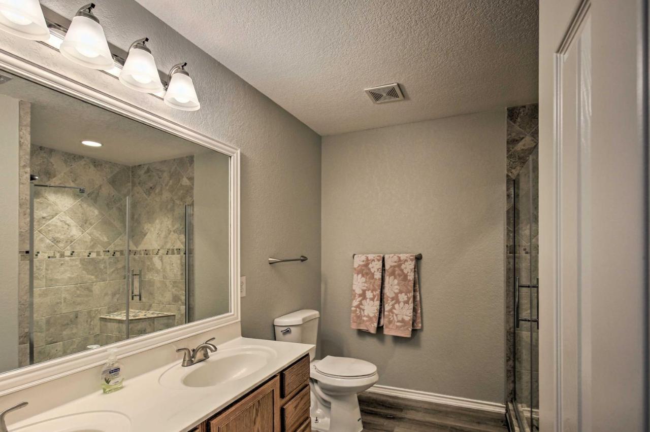 Spacious About 9 Miles To Usta! * San Antonio