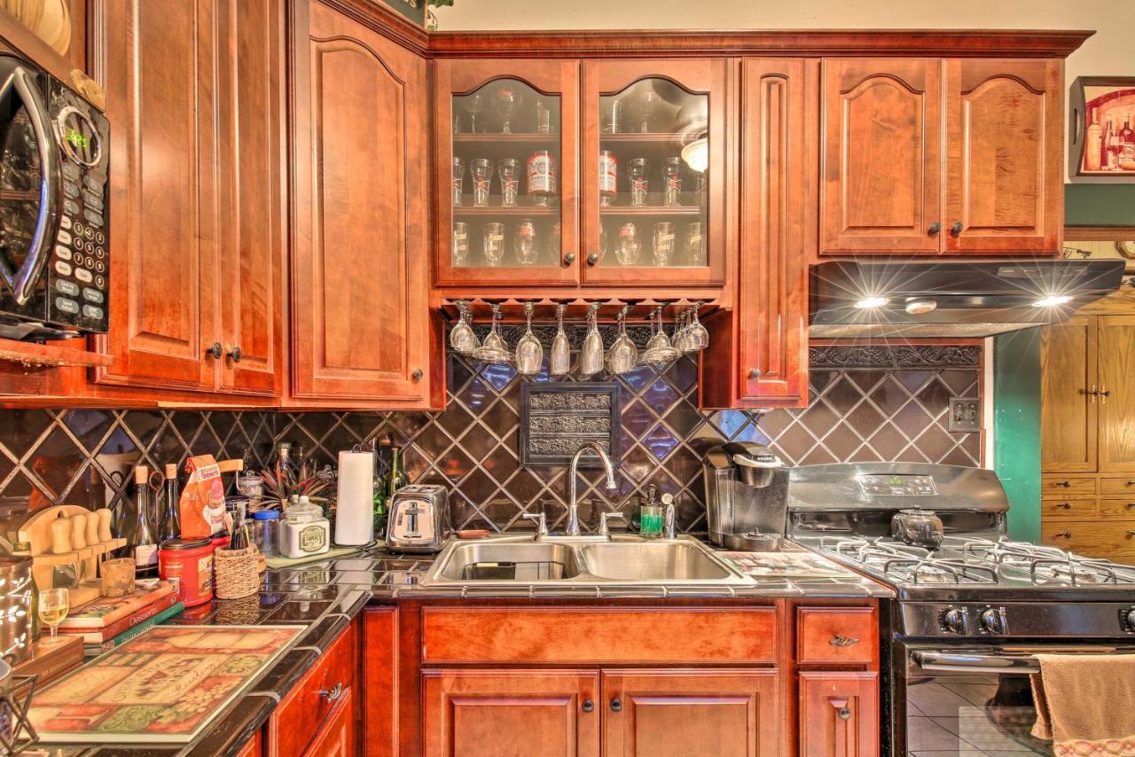 Villa With Courtyard Walk To Riverwalk *