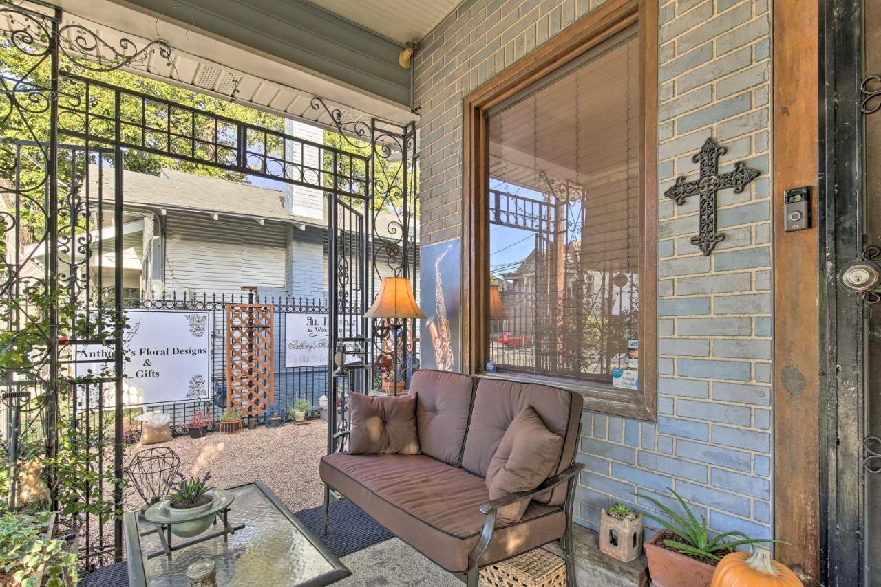 With Courtyard Walk To Riverwalk Villa *